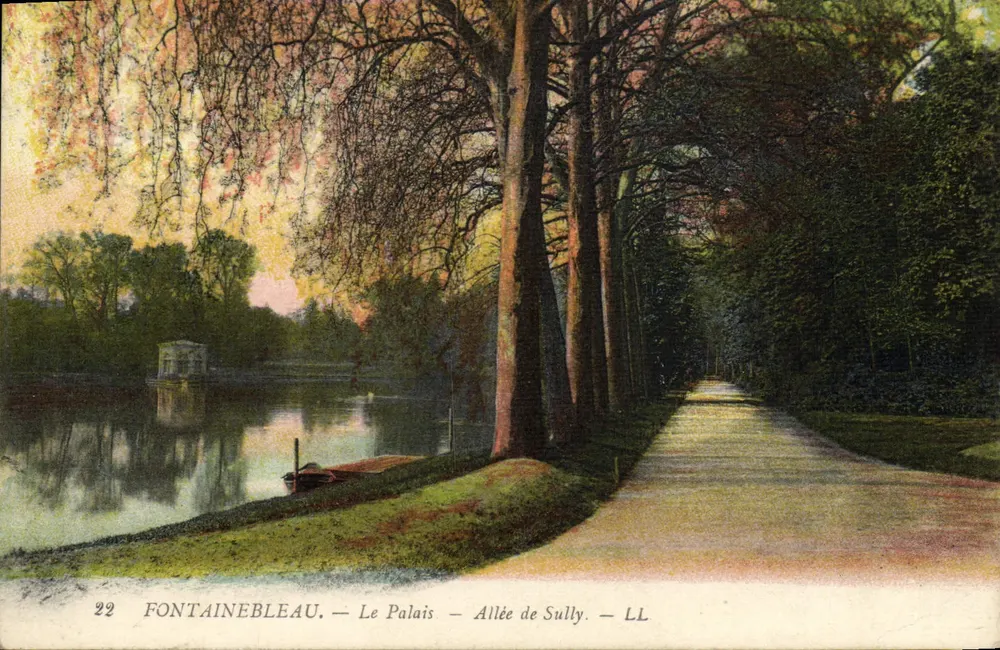 Fontainebleau — Das Schloss — Avenue de Sully — LL - Vorderseite