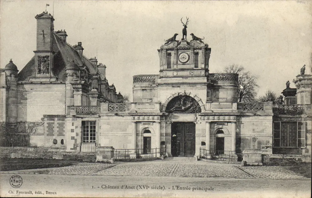 Castelo de Anet (século XVI) — A Entrada Principal — Ch. Foucault, editor, Dreux - Frente