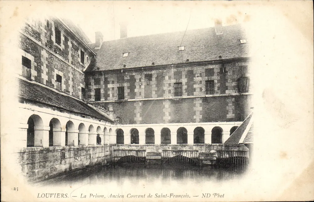 Louvières — Das Gefängnis, ehemaliges Kloster Saint-François — ND Phot - Vorderseite