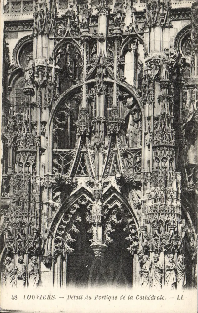 Louvières — Detail des Kathedralenportal — LL - Vorderseite