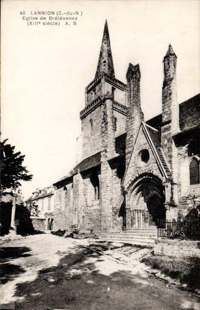 Lannion (C.-du-N.) — La Chiesa di Brélévenez (XII secolo) — A. B. - Recto