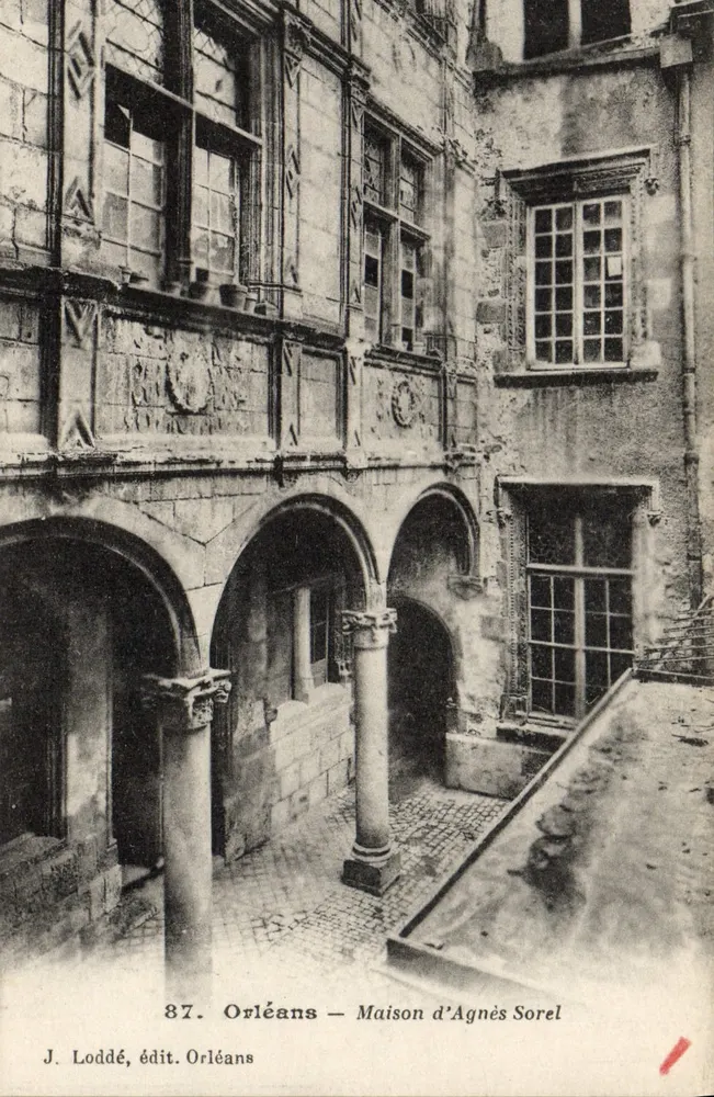 Orléans — Casa de Agnès Sorel — J. Loddé, editora Orléans - Frente