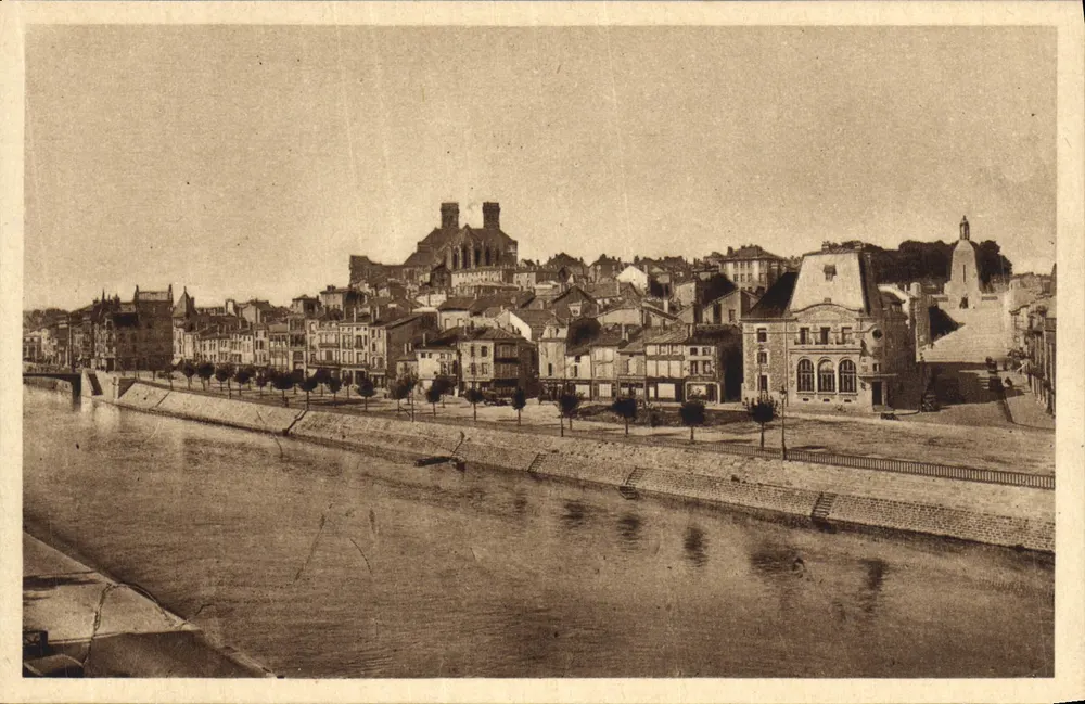 Verdun — Allgemeine Aussicht auf die Meuse und den Londoner Kai — Verdun Edition - Vorderseite