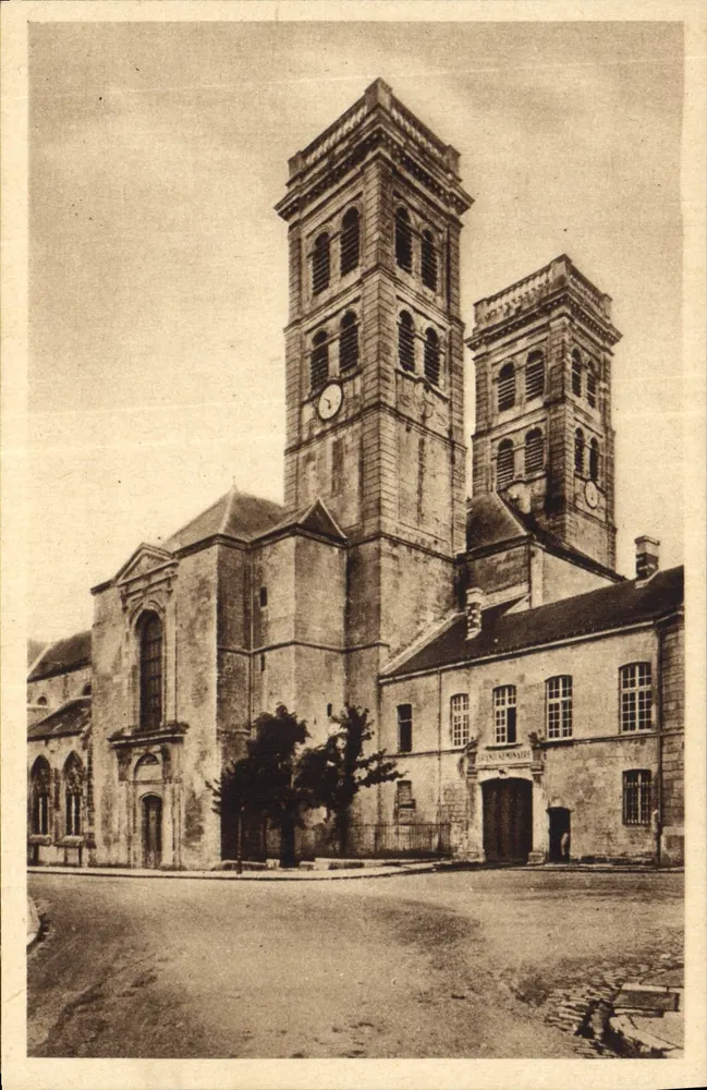 Verdun — A Catedral — editor Chiron - Frente