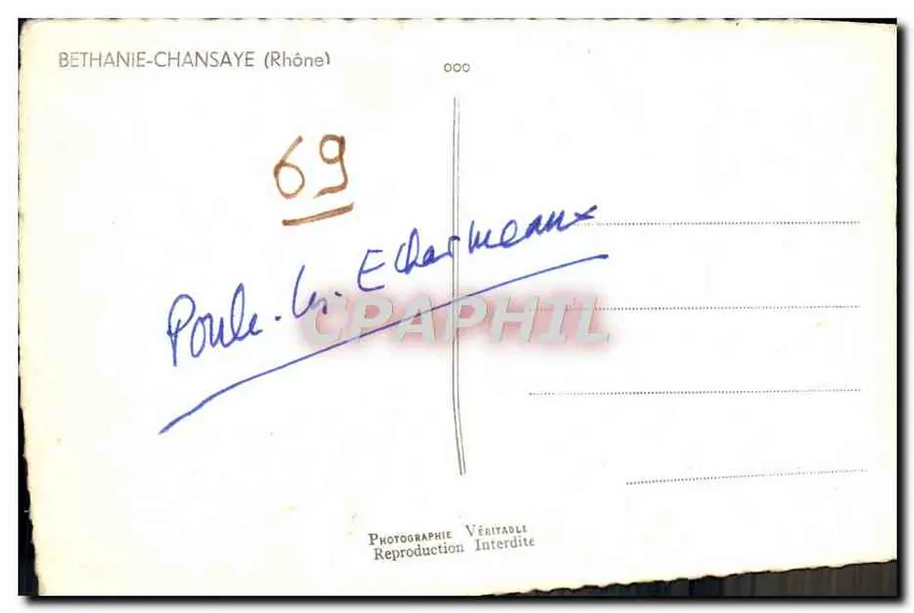 Béthanie-Chansaye (Rhône) — casa de pedra e cachorro — fotografia da casa de Poule-lès-Echarmeaux - Verso