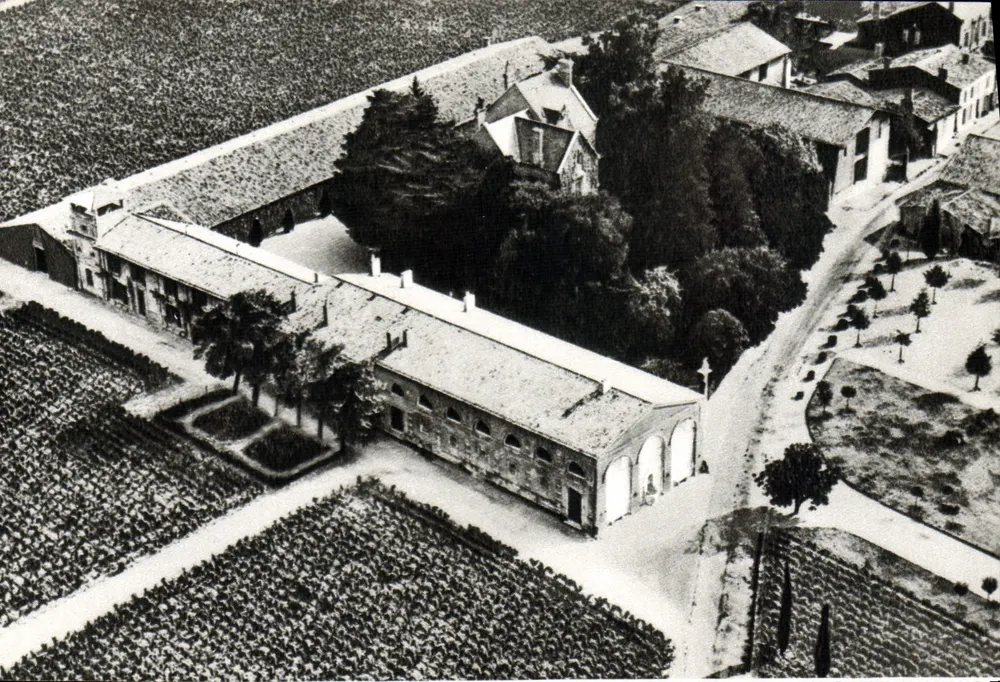 Schloss Mouton-Rothschild — in Pauillac (Gironde) — Éditions Théojaac, Limoges - Vorderseite