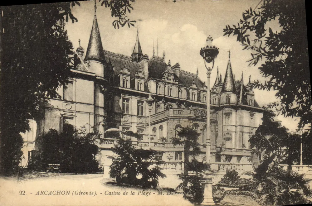 Arcachon (Gironde) — Casino da Praia — M.D. — n°92 - Frente
