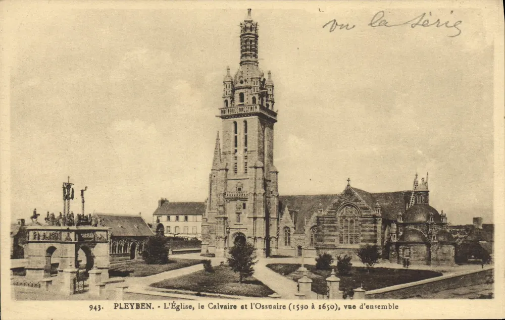 Pleyben - Die Kirche, der Calvarienberg und das Ossarium (1590 bis 1650), Überblick - Vorderseite