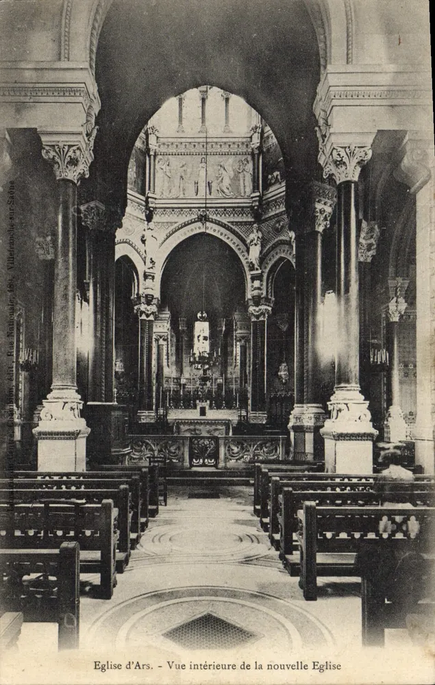 Kirche von Ars — Innensicht der neuen Kirche — Verlag: P. Napoléon, Villeran-sur-Saône - Vorderseite