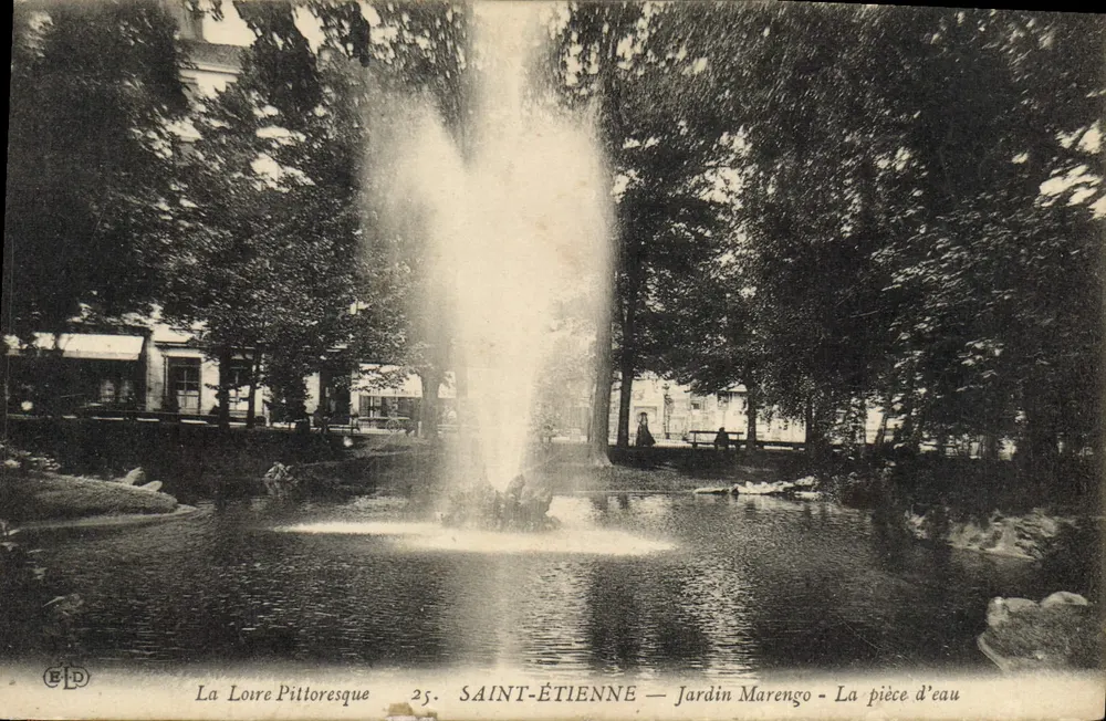 Saint-Étienne — Jardin Marengo — A peça d'água - Frente