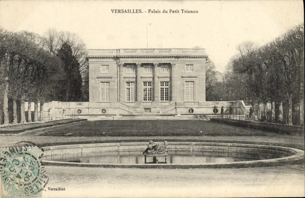 Versailles - Palácio do Petit Trianon — editor 'Versailles' e número de série não visível - Frente