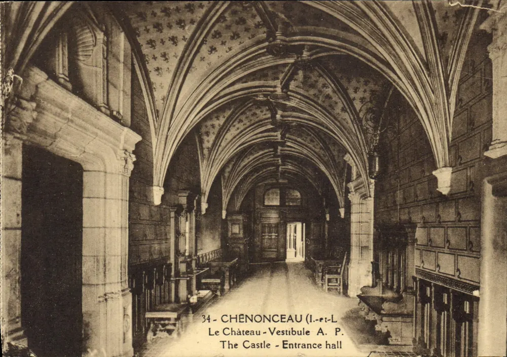 Chenonceau — Vestibule du château — A. P. - Frente