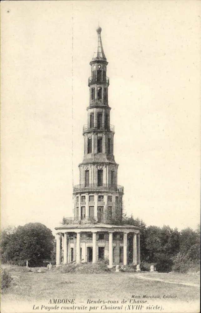 Amboise — A Pagode construída por Choiseul (século XVIII) — Mme Marchais, Editora - Frente