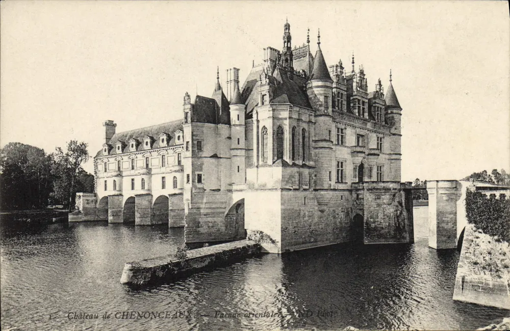 Zamek CHENONCEAUX — Wschodnia fasada — D. Dhot - Awers