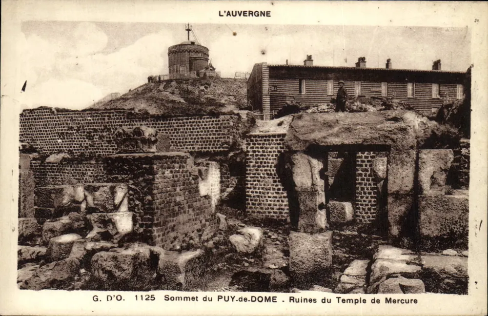 Gipfel des Puy-de-Dôme - Ruinen des Tempels des Merkur — G. D'O. 1125 - Vorderseite