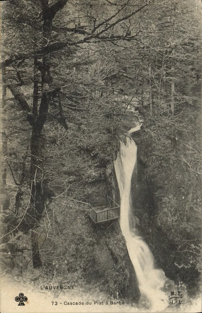 Cachoeira do Plat à Barbe — A Auvergne — M.T. I.L. - Frente