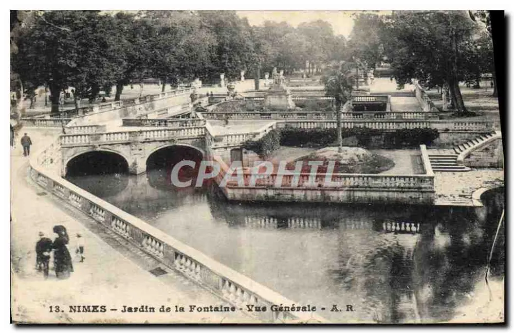 Nîmes - Jardin de la Fontaine - Allgemeine Ansicht - A.R. - Vorderseite