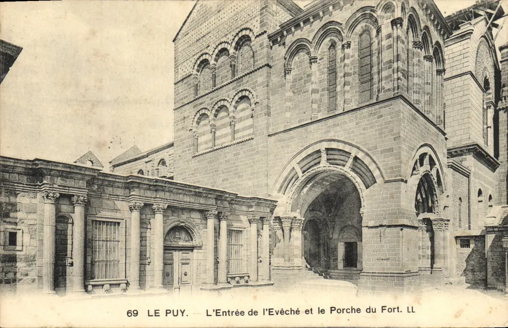 Le Puy — Der Eingang zum Bischofssitz und das Tor der Festung — LL - Vorderseite