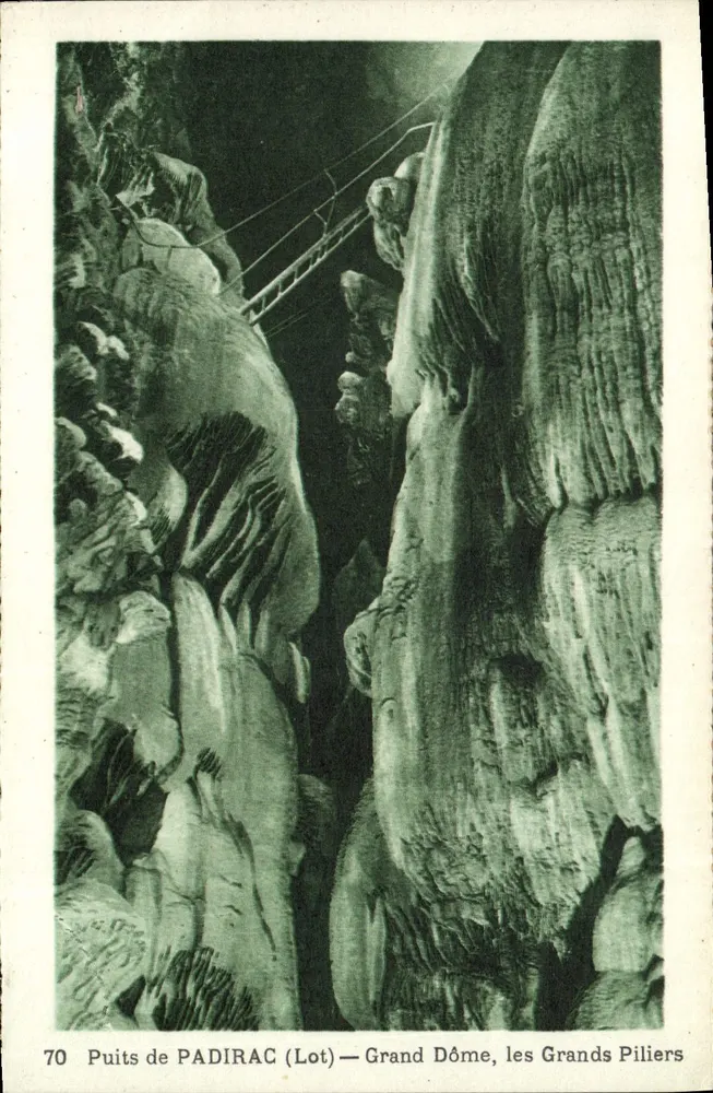 Quelle von PADIRAC (Lot) — Großer Dom, die Großen Säulen - Vorderseite