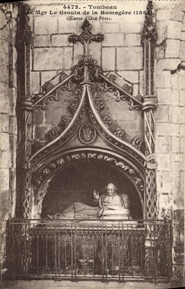 Túmulo de Mgr Le Grouin de la Romagère (1866) — obra de Ocè Père — n° 4472 - Frente