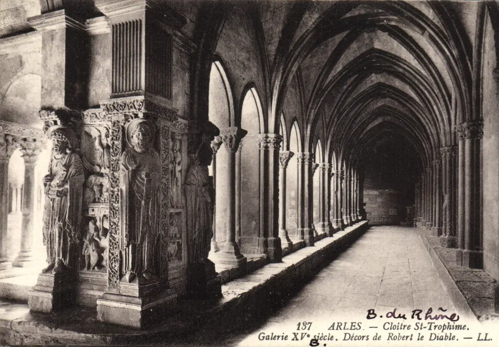 Kloster Saint-Trophime — Galerie des 15. Jahrhunderts — Dekorationen von Robert le Diable — B. du Rhône, n°137 - Vorderseite