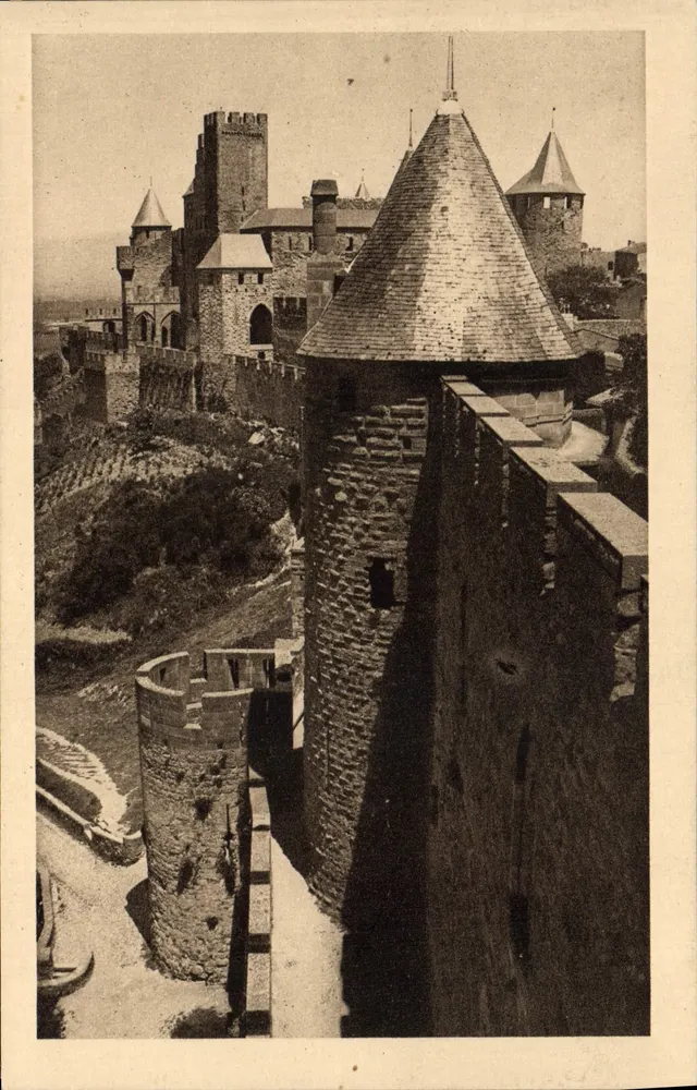 A Cidade de Carcassonne — Torre da Inquisição — Edições de Arte "Joudy" - Frente