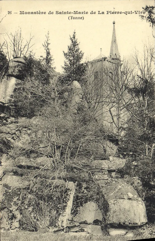 Kloster Sainte-Marie de La Pierre-qui-Vire (Yonne) — Ansicht des Turms und Felsen — unbekannter Verlag, Nr. 26 - Vorderseite