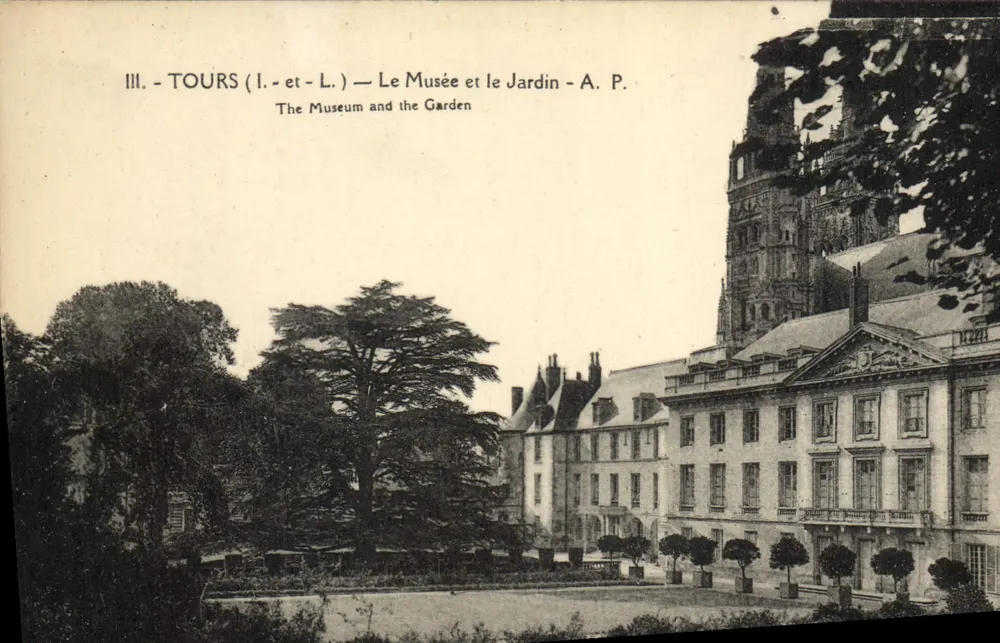 Tours (I. e L.) — O Museu e o Jardim — A. P. - Frente