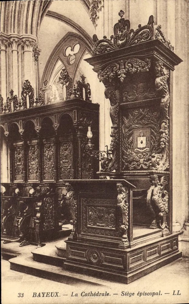 Bayeux — A Catedral — Sede Episcopal — LL - Frente