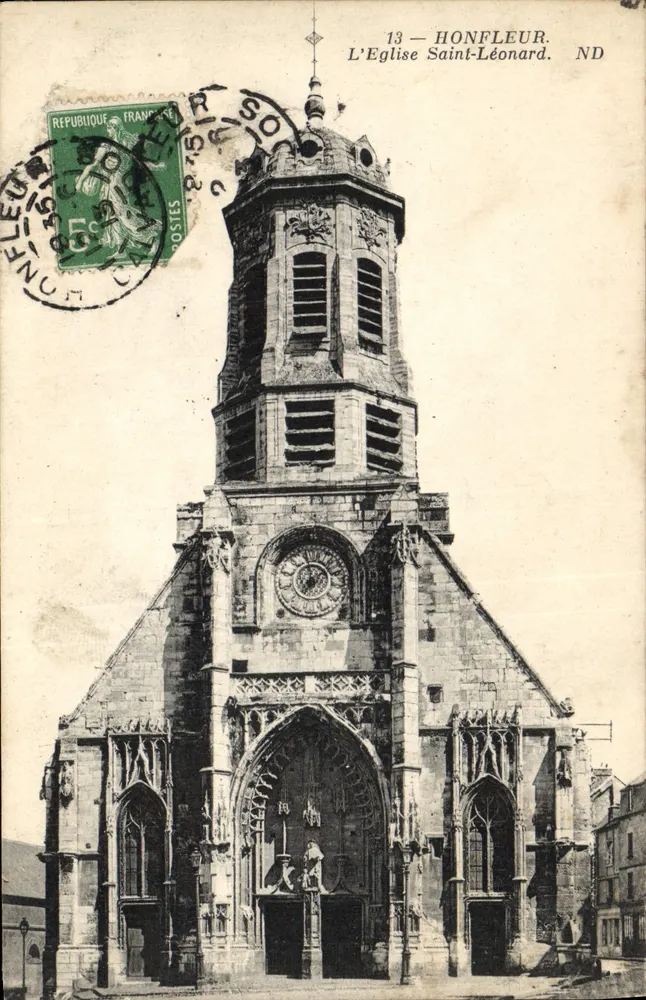 Honfleur — A Igreja de São Leão — ND - Frente