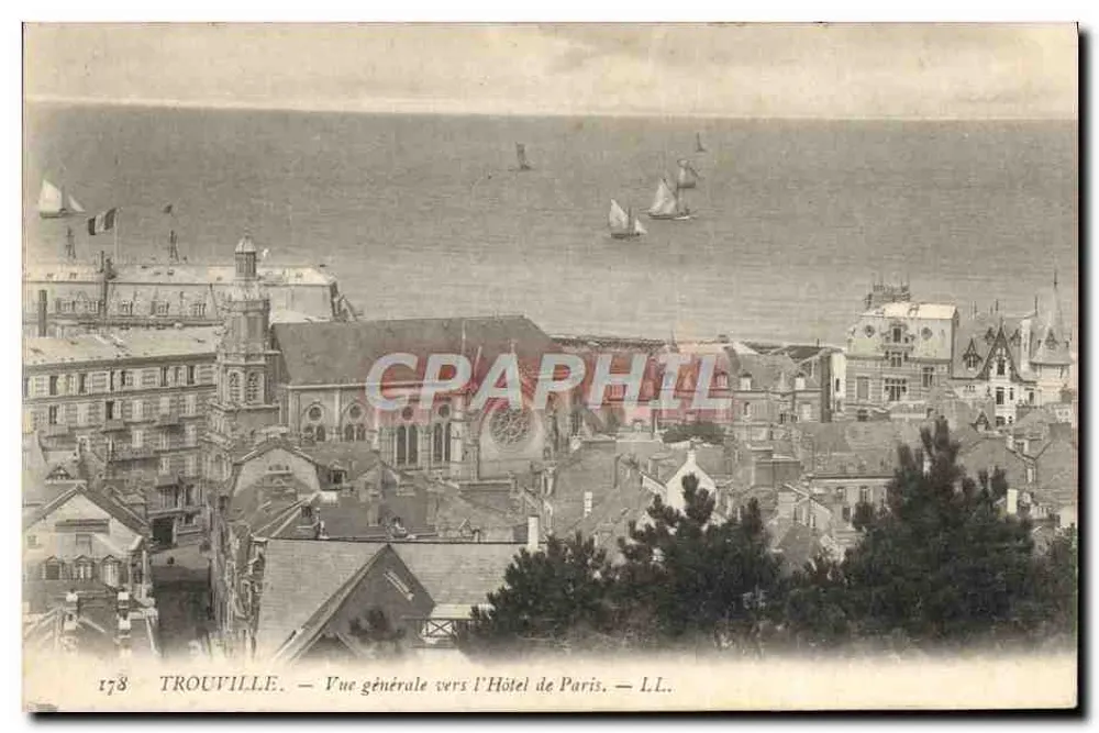 TROUVILLE — Allgemeiner Blick Richtung Hôtel de Paris — LL. — n° 178 - Vorderseite