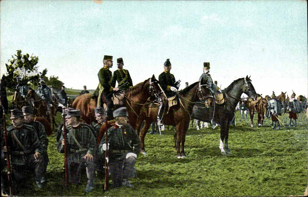 Cavalaria e soldados de infantaria — desfile militar — 45523 - Frente