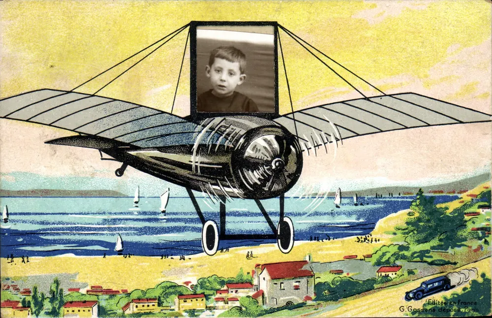 Motorisiertes Flugzeug — Kind in der Kabine — G. Gossens, Paris - Vorderseite