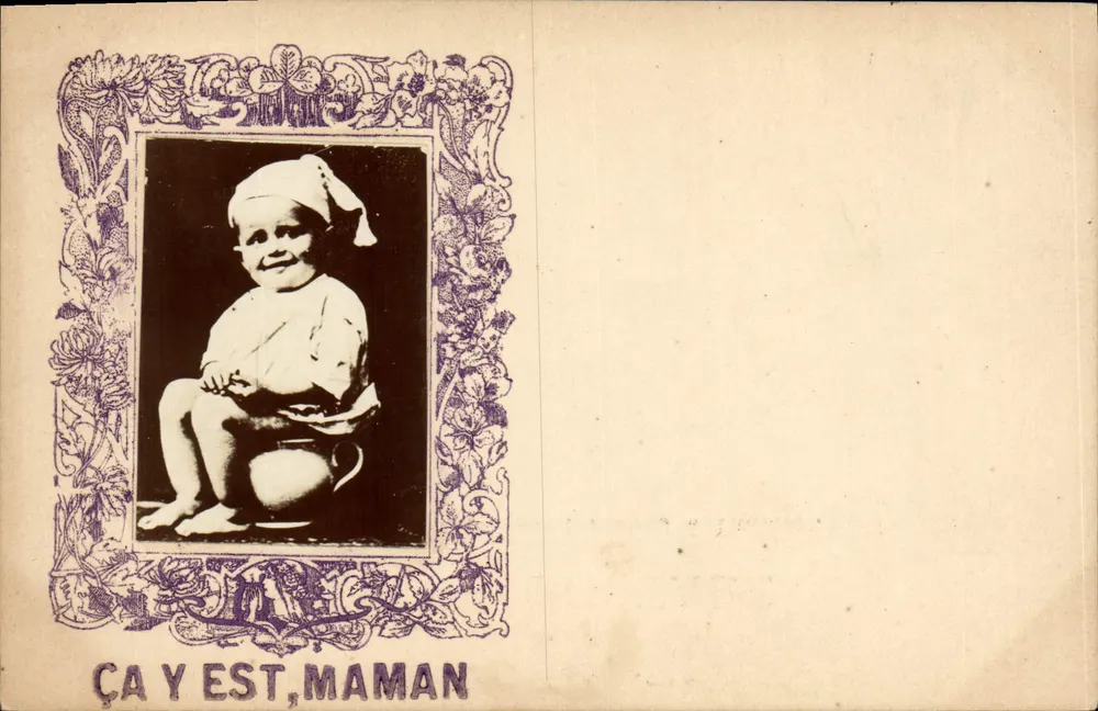 Lachendes Kind — Geframtes Portrait — Text 'ÇA Y EST, MAMAN' unten - Vorderseite