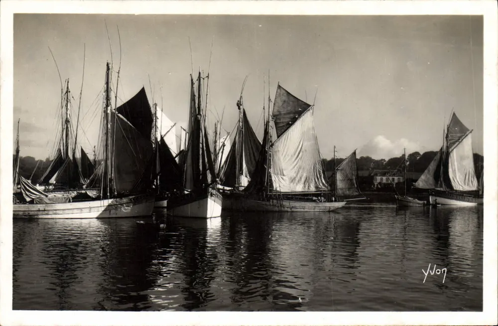 Concarneau (Finistère) — Grupo de thonniers — Les Éditions d'Art Douce France - Anverso