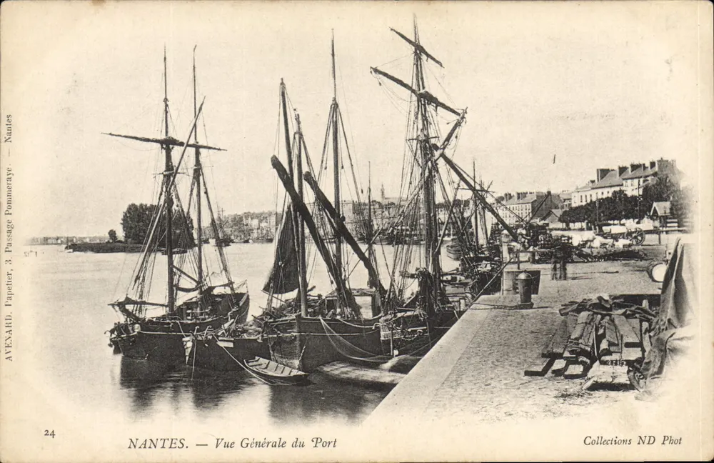 NANTES — Allgemeiner Blick auf den Hafen — Avenard, Passage Ponneraye, Nr. 24 - Vorderseite