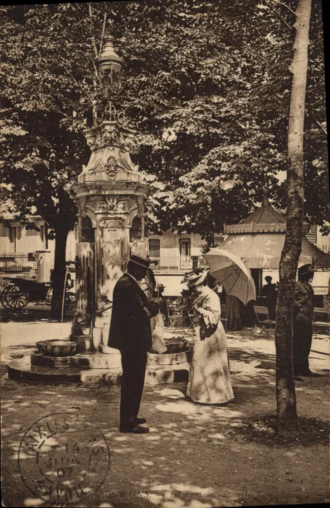 Vaux-les-Bains — La Fontaine-Bicretts — Editor P. P. (n° AV8) - Frente