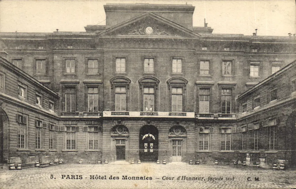 PARIS - Hôtel des Monnaies - Cour d'Honneur, Südseite - Vorderseite