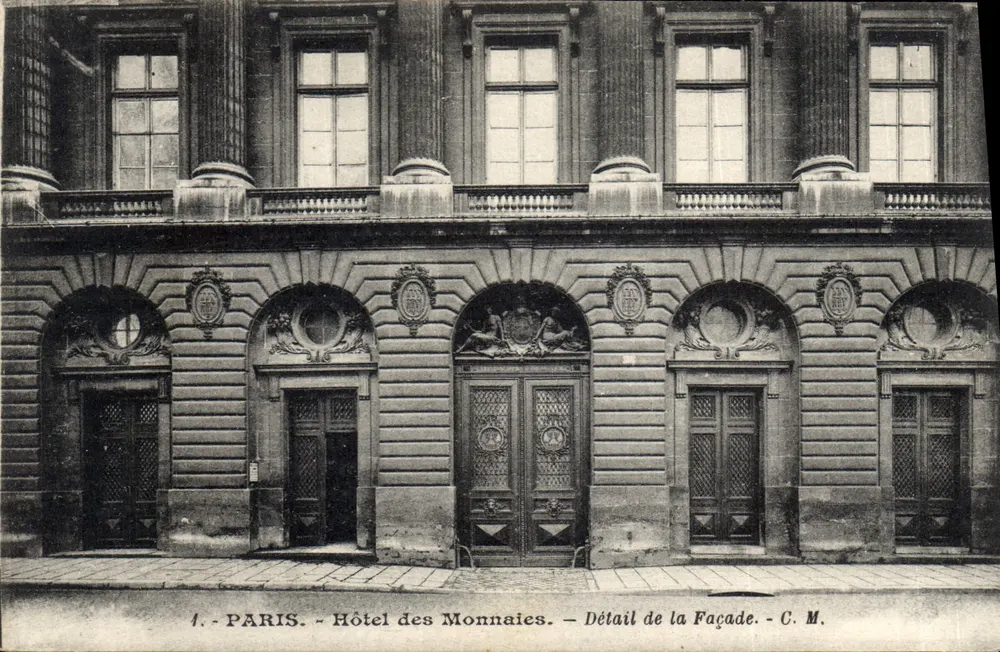 Paris - Hotel der Münzen - Detail der Fassade - C. M. - Vorderseite