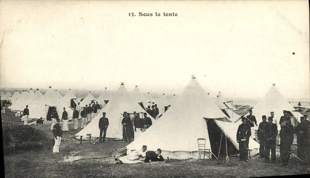 Campo militar — Tendas e soldados — Editor não identificado, n° 13 - Frente