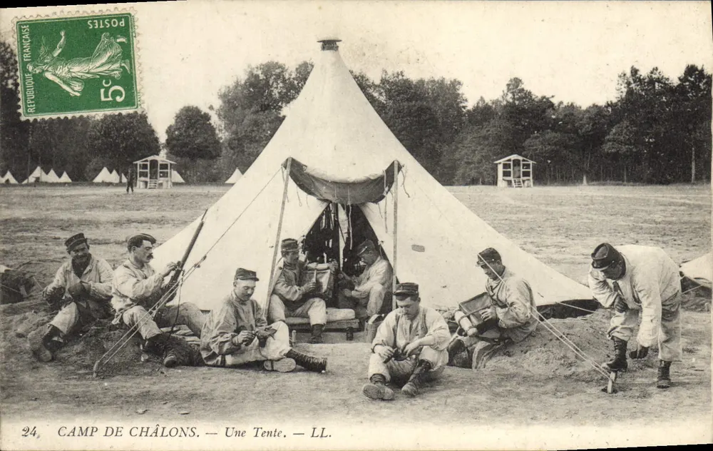 Campo de Châlons — Uma Tenda — LL. - Frente