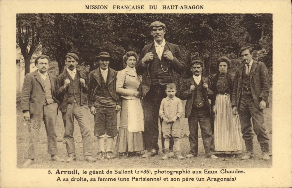 Arrudi, der Riese von Sallent (2m35), fotografiert bei den Eaux Chaudes — französische Mission des Hocharagon — n°5 - Vorderseite