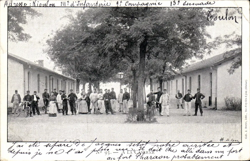 Soldaten der 111. Infanterie, 9. Kompanie, 13. Squad — in der Kaserne in Coulon — Verlag J. Dorts, Ste-Foy-lès-Lyon (Rhône), n° 93 - Vorderseite
