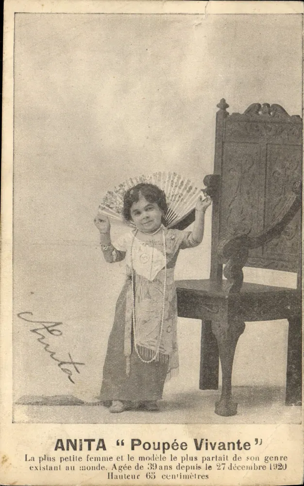 Anita 'Poupée Vivante' — La plus petite femme au monde, âgée de 39 ans depuis décembre 1920, hauteur 63 cm — éditeur anonyme - Vorderseite