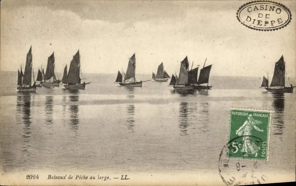 Barcos de pesca no alto-mar — Dieppe — LL. n°2024 - Frente