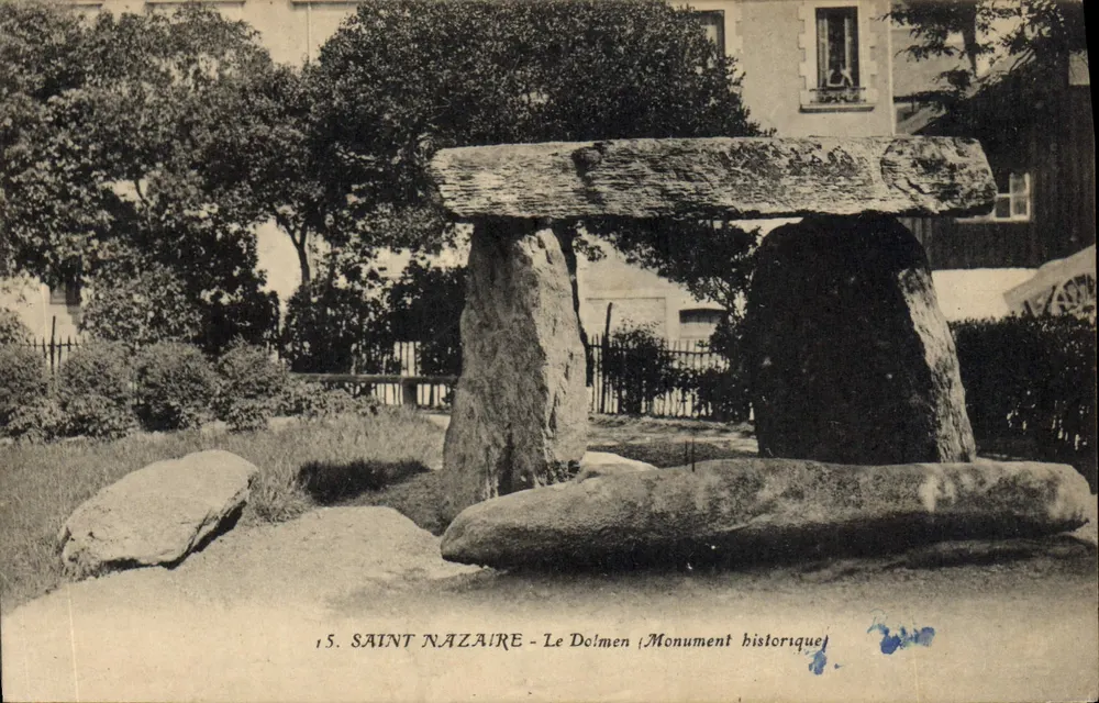 Saint Nazaire - O Dolmen (Monumento histórico) — editor desconhecido, n° 15 - Frente