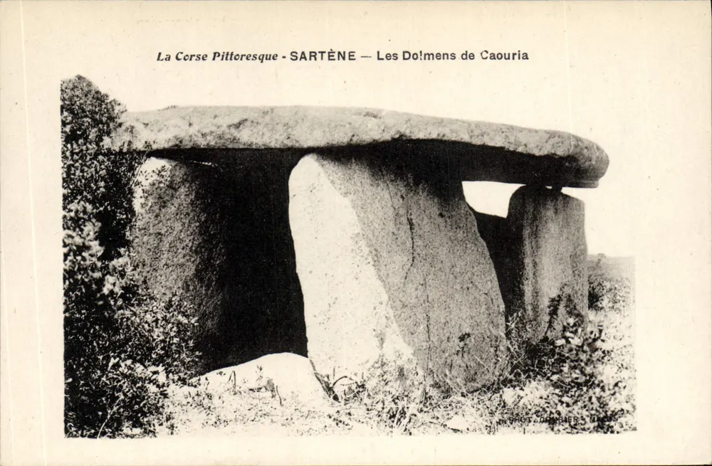 Die Dolmen von Caouria — SARTÈNE — Verlag: DUMERER & MACON - Vorderseite