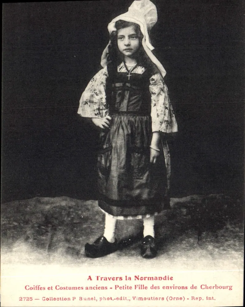 Kleine Mädchen aus der Gegend von Cherbourg — Traditionelle Normandie-Kleidung — Sammlung P Bunel, Foto-Verlag, Vimoutiers (Orne) — Rep. Int. — n°2725 - Vorderseite