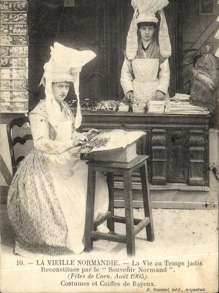 A Velha Normandia — A Vida no Tempo Passado — Festas de Caen, Agosto 1905 — E. Roussel, edit. Argentan - Frente