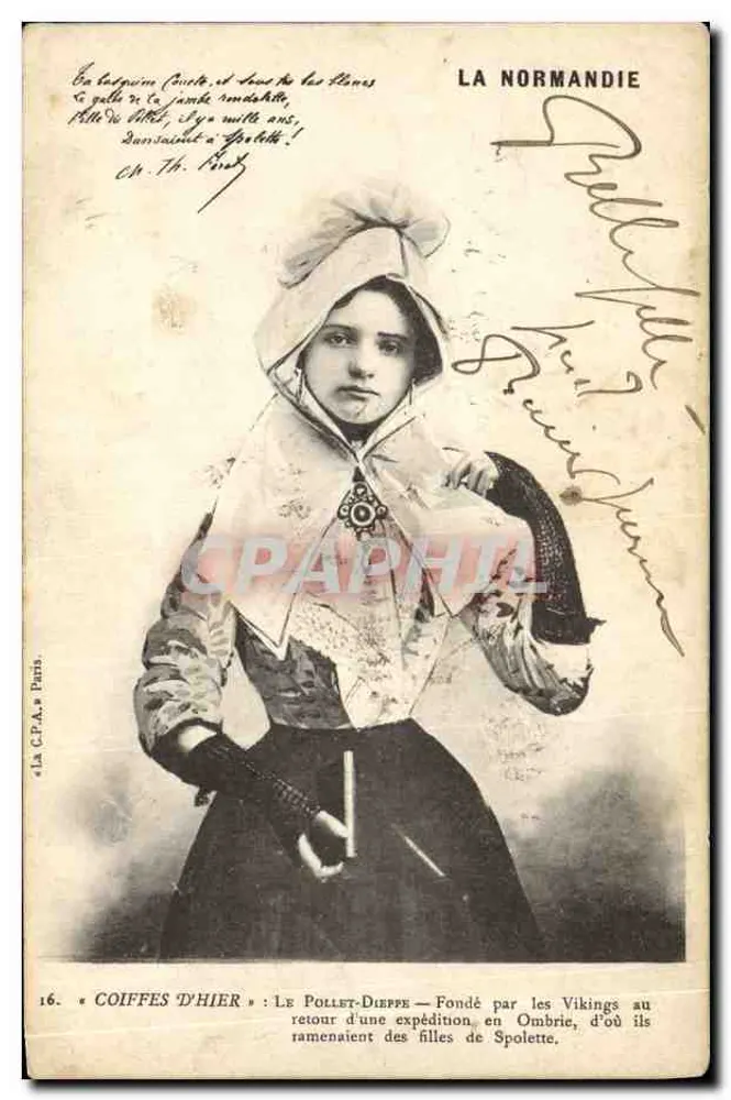 Coiffes d'hier — Le Pollet-Dieppe — LA NORMANDIE — De C.P.A. in Parijs - Voorkant